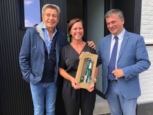 2022-05-27 00:00:00 - Willy Sommers geeft concertjes voor 'beste buren' in Roeselare