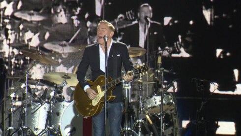 2017-08-13 00:00:00 - Bryan Adams speelt voor 15.000 fans in Middelkerke
