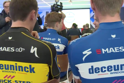 2019-01-13 00:00:00 - Deceuninck-Quick.Step op stage in Calpe