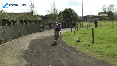 2022-04-10 00:00:00 - Primeur in Beernem: vier studenten organiseren eerste Vlaamse gravelrace ooit