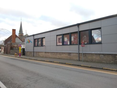 2020-12-17 00:00:00 - Deerlijkse basissschool enthousiast over laptops