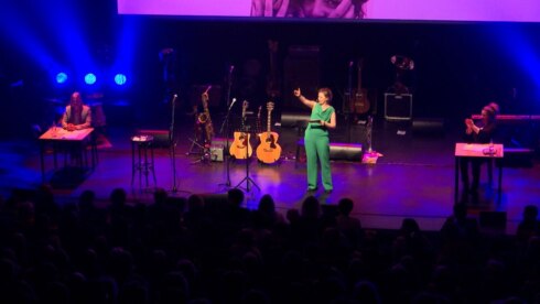 2023-02-19 00:00:00 - Alternatieve trouwceremonie voor schrijverskoppel Lize Spit en Rob van Essen