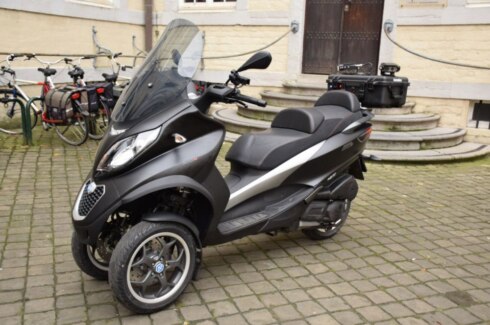 2016-12-28 00:00:00 - Brugge zet scooter met camera's in