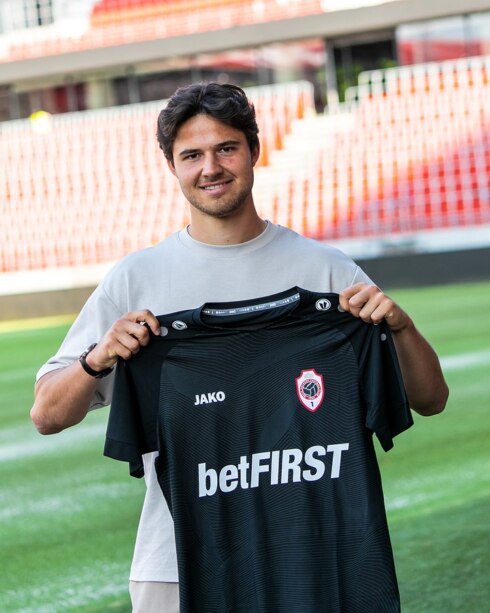 2023-06-08 00:00:00 - Senne Lammens transfervrij van Club naar Antwerp