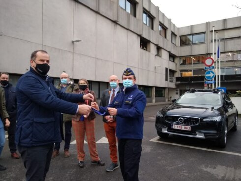 2020-12-17 00:00:00 - Politie verlaat kantoor in het Pand in Waregem
