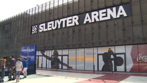 2016-09-15 00:00:00 - Sleuyter Arena wordt Versluys Dome