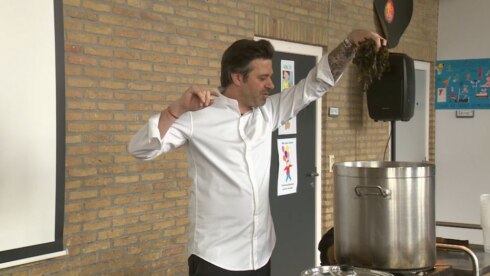 2019-05-10 00:00:00 - Sergio Herman maakt er een soepje van in Knokke-Heist