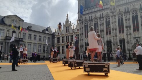 2020-08-27 00:00:00 - Sound of Silence voert actie op de Burg