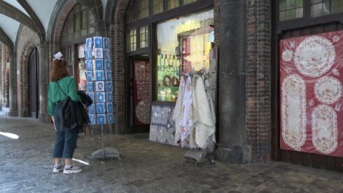 2021-08-02 00:00:00 - Winkeluitbaters onder Belfort Brugge moeten koffers pakken