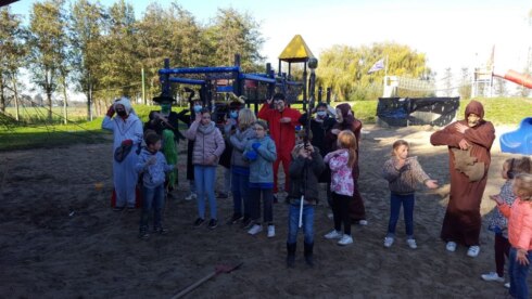 2020-11-06 00:00:00 - Speelpleinwerking geeft kinderen broodnodige verzetje