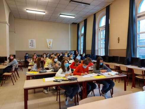 2021-04-29 00:00:00 - Leerlingen weer op school na kloosterbrand