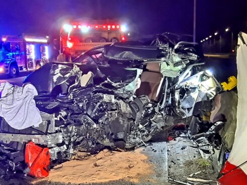 2021-09-30 00:00:00 - Spookrijder rijdt zich te pletter op E403 in Roeselare