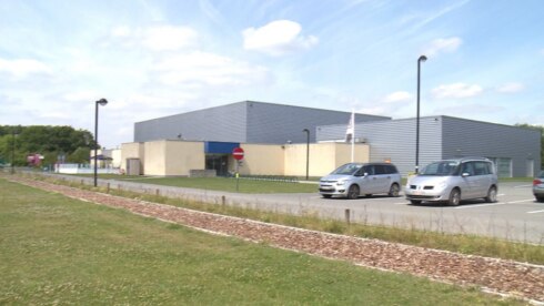 2018-04-11 00:00:00 - Eerste steen Vrijetijdscampus Houthulst gelegd