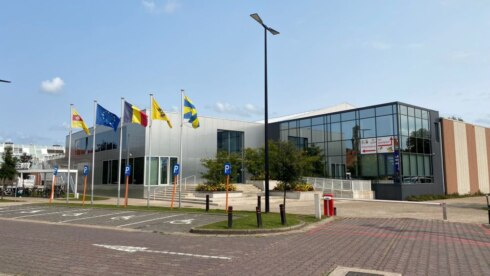 2023-08-29 00:00:00 - Nog maar pas gerenoveerd, maar sporthal Knokke-Heist blijkt niet waterdicht