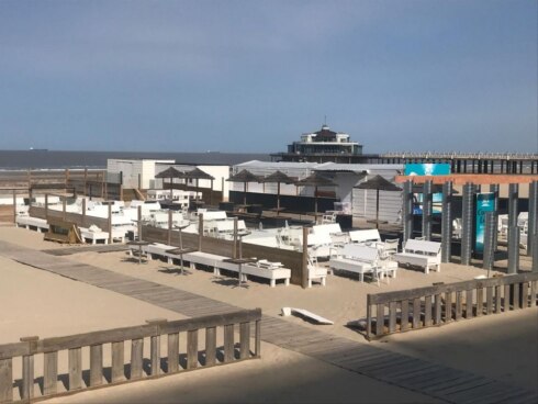 2019-10-30 00:00:00 - Strandbars in Blankenberge verdeeld zonder opbodoorlog