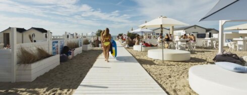 2019-03-14 00:00:00 - Muziek moet nog stiller in strandbars Knokke-Heist