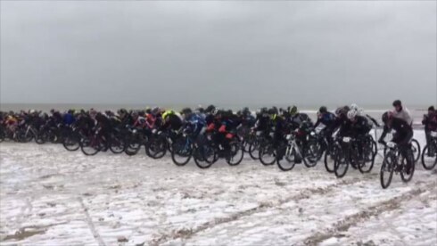 2017-12-10 00:00:00 - Frederik Decaesteker wint barre Bredene Classic