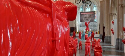2023-04-07 00:00:00 -  Retrospectieve Wiliam Sweetlove klaagt misbruik van plastic aan