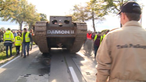 2017-10-08 00:00:00 - Tank uit WO1 doet historische rit over
