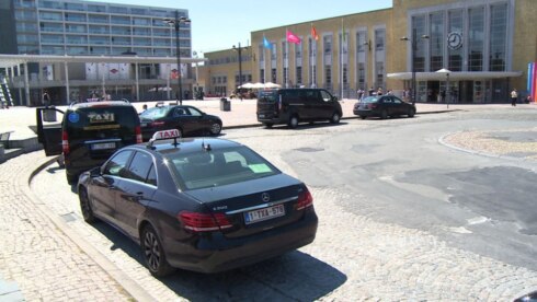 2016-07-19 00:00:00 - Taxichauffeurs moeten kennis over Brugge laten testen