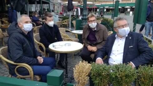 2020-10-12 00:00:00 - Terrassen mogen deze winter blijven staan in Brugge