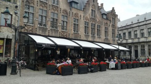 2021-03-14 00:00:00 - N-VA hoopt terrassen toch in paasvakantie te openen