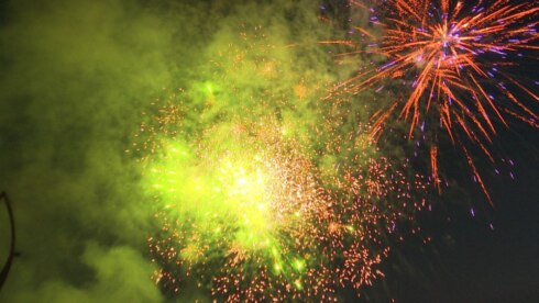2023-07-21 00:00:00 - Groot spektakel met vuurwerk in De Panne voor de nationale feestdag