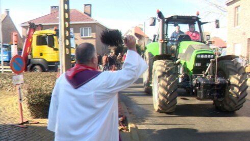2018-03-04 00:00:00 - 125 tractors gewijd in Heestert