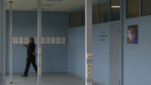 2022-07-26 00:00:00 - 15 kunstenaars tonen werk in oud belastingkantoor