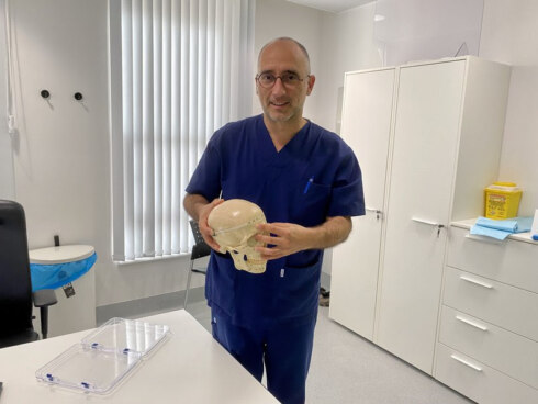 2023-09-09 00:00:00 - AZ Delta test nieuw implantaat tegen migraine