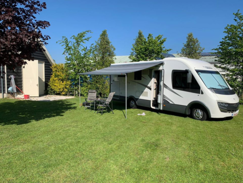 2020-05-20 00:00:00 - Eigenaars motorhomes met handen in het haar
