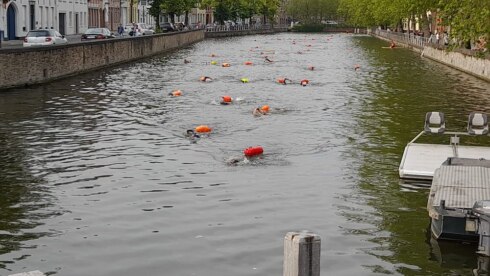 2023-06-18 00:00:00 - Urban Swim Brugge kon op het nippertje toch doorgaan