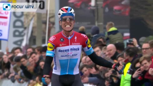2019-03-03 00:00:00 - Deceuninck-QuickStep glundert na Kuurne-Brussel-Kuurne