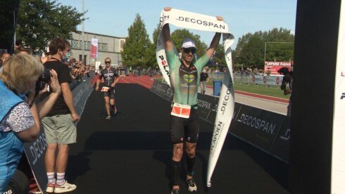 2020-09-13 00:00:00 - Afscheid in stijl: Frederik Van Lierde wint allerlaatste triatlon