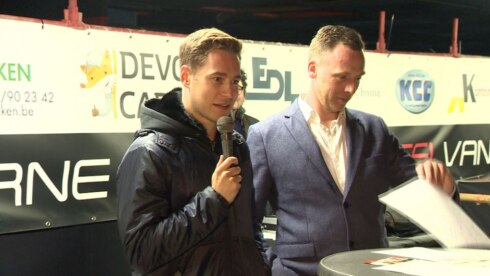 2017-12-11 00:00:00 - Fans van Vandoorne moeten uren wachten door motorproblemen