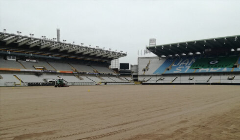 2018-01-09 00:00:00 - Nieuwe grasmat voor Jan Breydelstadion