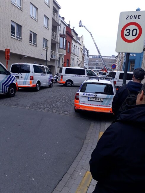 2019-04-08 00:00:00 - Man verschanst zich bijna twee uur lang in woning