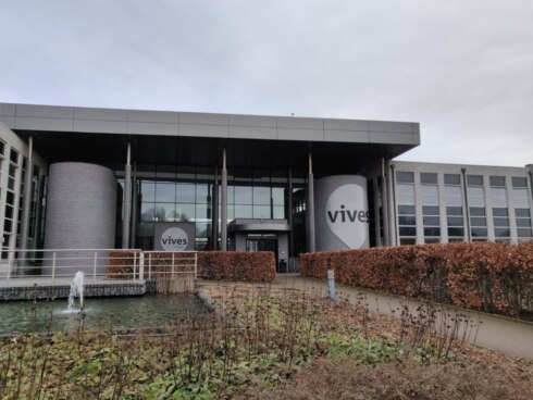 2021-02-17 00:00:00 - Vives: "Versoepeling hemelsbreed verschil voor studenten"