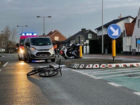2020-12-02 00:00:00 - Fietser (11) levensgevaarlijk gewond bij ongeval