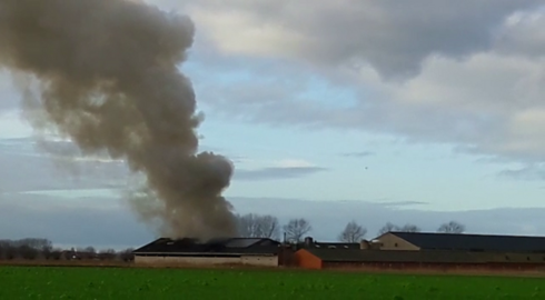 2018-12-24 00:00:00 - Veurne: Uitslaande brand en ontploffingen in varkensstal