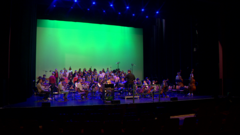 2018-03-08 00:00:00 - Jongerenkoren met Crossing Music op het podium