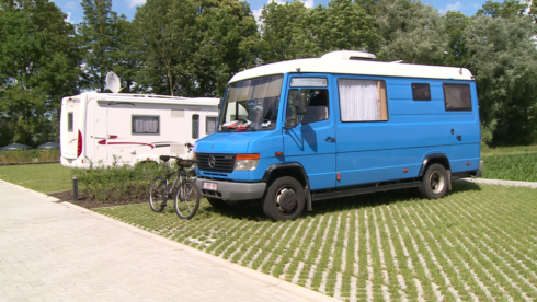 2016-07-02 00:00:00 - Camping voor zwerfwagens in Ieper