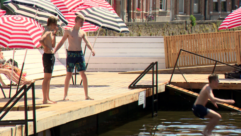 2022-09-27 00:00:00 - Recordeditie voor zomerzwemmen in Brugge