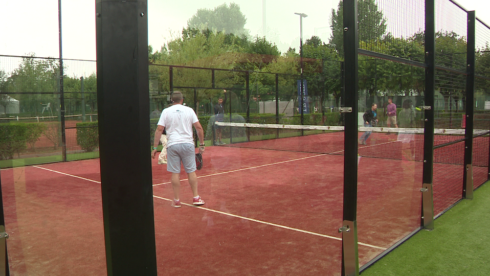 2022-08-19 00:00:00 - Beste padelspelers van de wereld aan de slag in Knokke-Heist