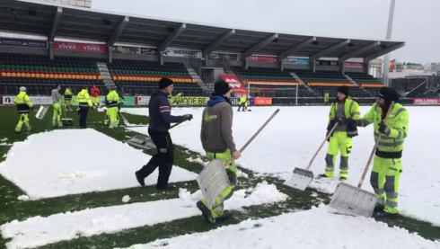 2019-01-30 00:00:00 - Scheidsrechter keurt veld in Oostende goed