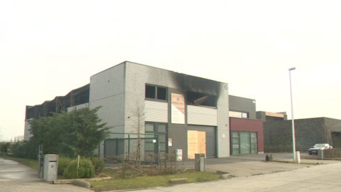 2018-03-05 00:00:00 - Personeel uitgebrand parketbedrijf weer aan het werk