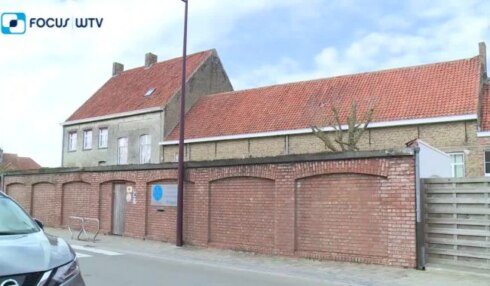 2021-04-20 00:00:00 - Dorpsschooltje Vlissegem blijft open