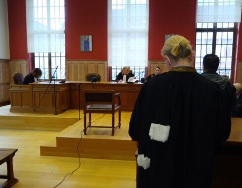 2019-01-14 00:00:00 - Avelgemnaar krijgt drie jaar voor poging doodslag op agent
