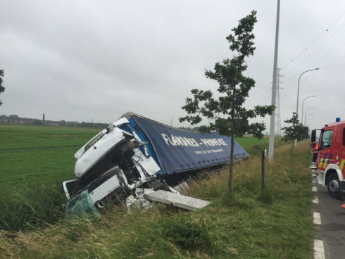 2016-07-05 00:00:00 - Vrachtwagenchauffeur komt om in Ieper