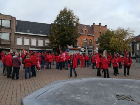 2017-10-10 00:00:00 - Staking: Vlaamse, Franse en Waalse vakbonden verbroederen